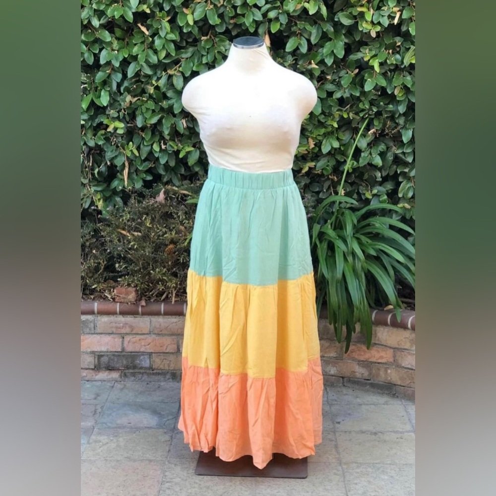 Torrid multicolored tiered maxi skirt size 3